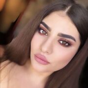  ,  Alina, 24
