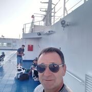  ,  Rade, 48