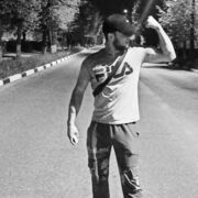  Cookham,   Aziz, 28 ,   ,   