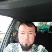  ,  Elyor, 35