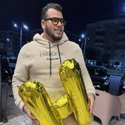  ,   Hussein, 24 ,   ,   , c , 