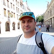 ,   Viktor, 49 ,   ,   