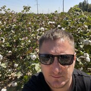  ,  Aleks, 39