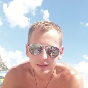  ,   Alex, 33 ,  