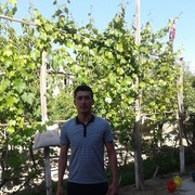  ,  Utkirbek, 34