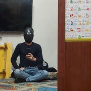   ,  Ikram, 24