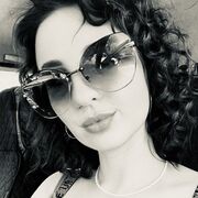  ,  Vika, 25