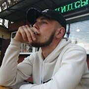  ,   Dee, 24 ,   