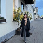  ,  , 28