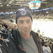  -,   Sasha, 42 ,   ,   