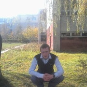  ,   Slavik, 32 ,   