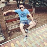  ,  Cristian, 28