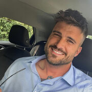  -,   Doni Moretti, 40 ,     , c 