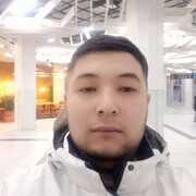  ,  Ruslan, 28
