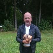  ,   Nikolas, 50 ,   