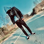  -,   Weekend, 37 ,   ,   , c , 