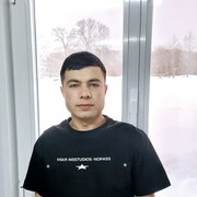  ,  Ali, 23