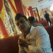  ,   Djoni, 34 ,   