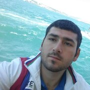  ,   Ali, 32 ,   ,   