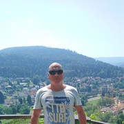  ,  Petras, 37