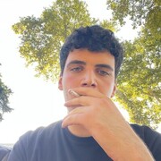 ,  Armen, 21