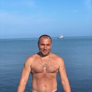 ����� ����