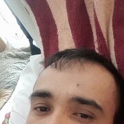 ,  Uzi, 35