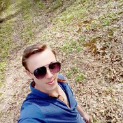  ,  Evgen, 27