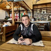  ,   Gio, 32 ,   ,   