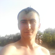  ,  Vladimer, 32