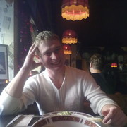  ,   Artur, 37 ,  