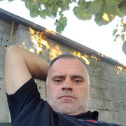  Budva,   Veselin, 53 ,     , c 