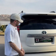  ,  Gev Gev, 40