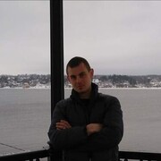  ,   Viktor, 34 ,   c 