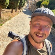  ,   Kostantin, 39 ,   