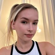  , 