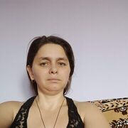  ,  Lucia, 40