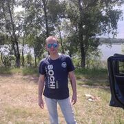  ,   Oleg, 52 ,     