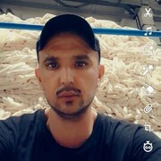  ,  Utkirbek, 25