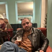  ,  Valiko, 37