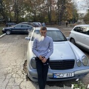  ,   Valeri, 19 ,   ,   