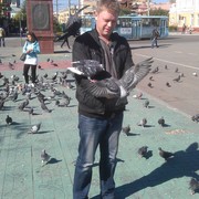  ,  Alex, 48