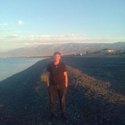  ,   Ruslan, 37 ,   ,   , c 