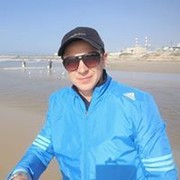  ,  Jenia, 38