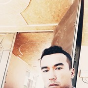  ,  Baxtiyor, 32