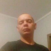  ,  Viktor, 35