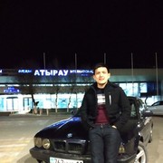  ,   Bauyrzhan, 32 ,   ,   , c 