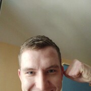 ,  Erikas, 32