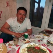  ,  Arman, 35