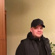  ,   Denis, 40 ,   c 